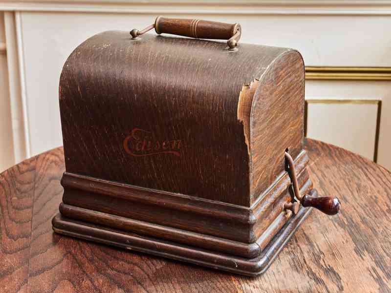 Edison Gem Phonograph, USA, kolem roku 1905 - foto 2