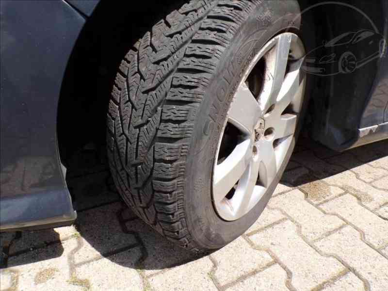 Peugeot 308 1,6 HDi - foto 14