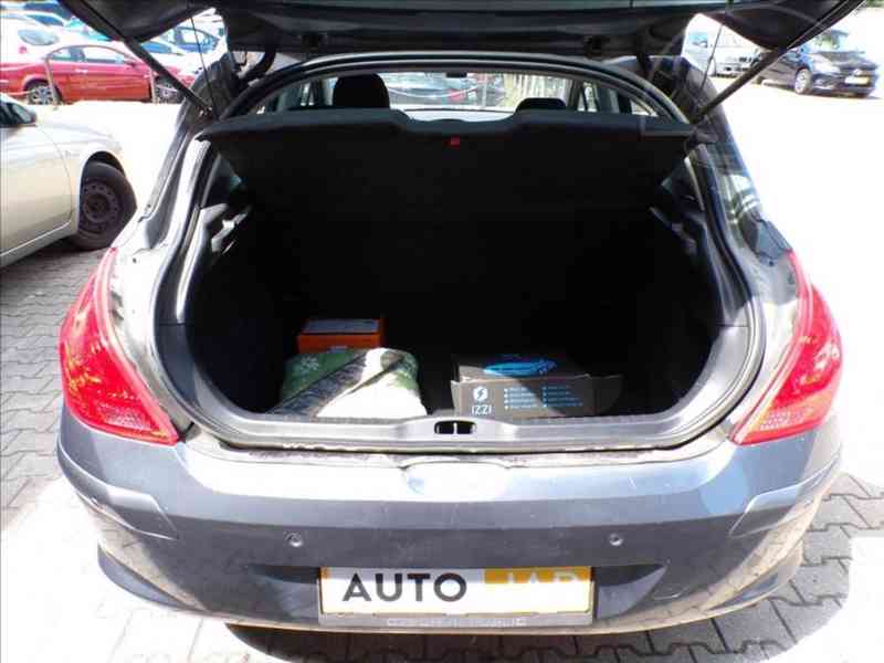 Peugeot 308 1,6 HDi - foto 9
