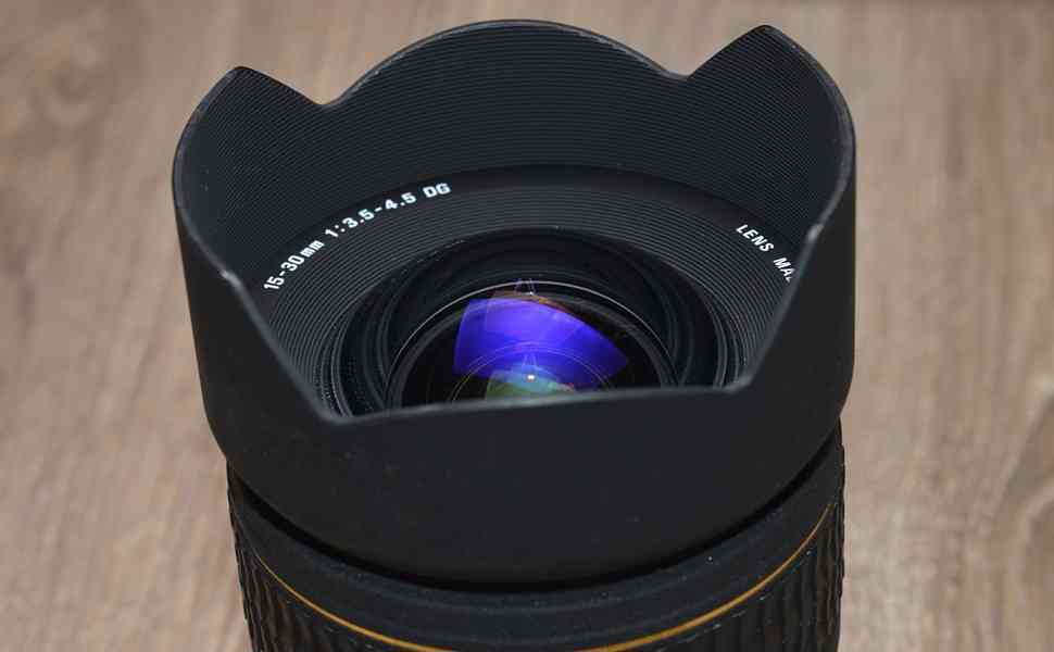 pro Nikon-Sigma DG 15-30mmD F/3.5-4.5 FX  - foto 3