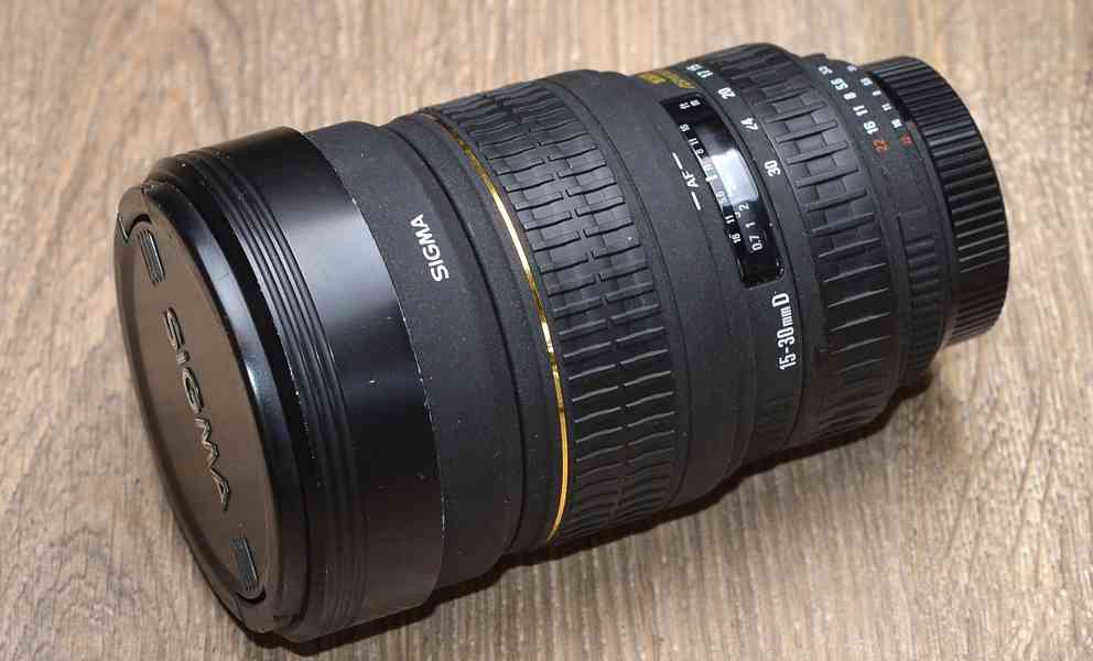 pro Nikon-Sigma DG 15-30mmD F/3.5-4.5 FX  - foto 7