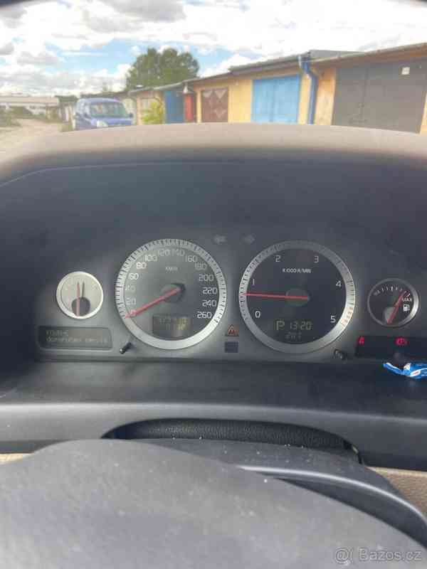 Volvo XC70 - foto 4