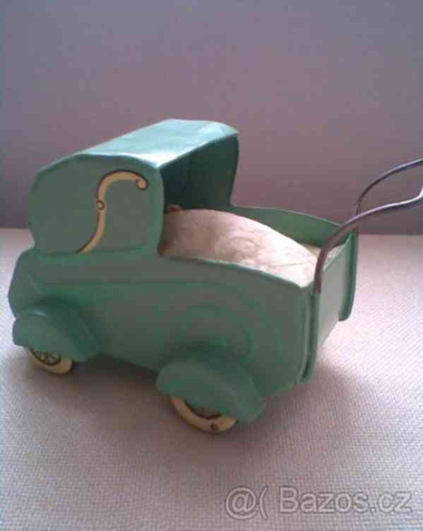 Velká sleva retro kočárků s panenkami - foto 2