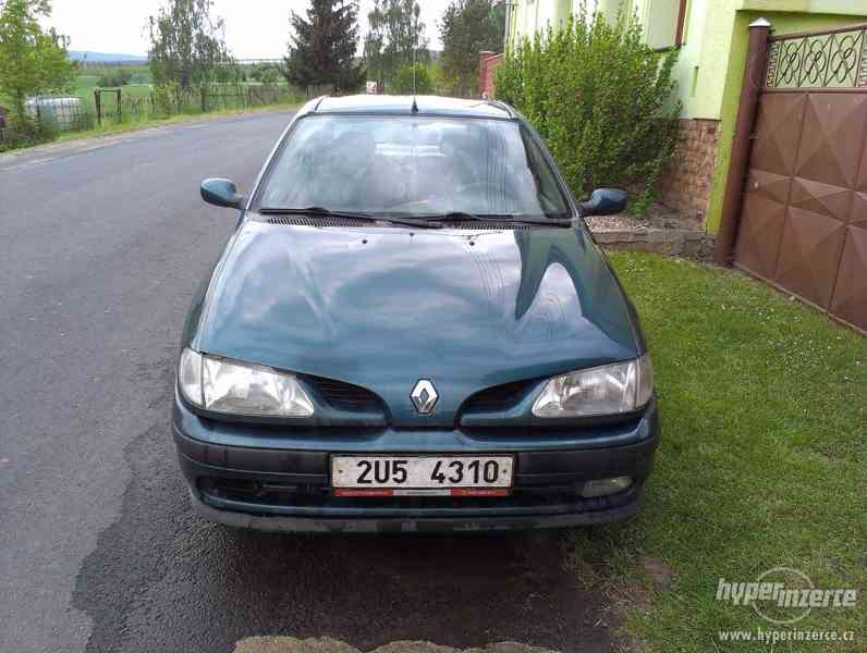 Renault Megane 1.6 - foto 2