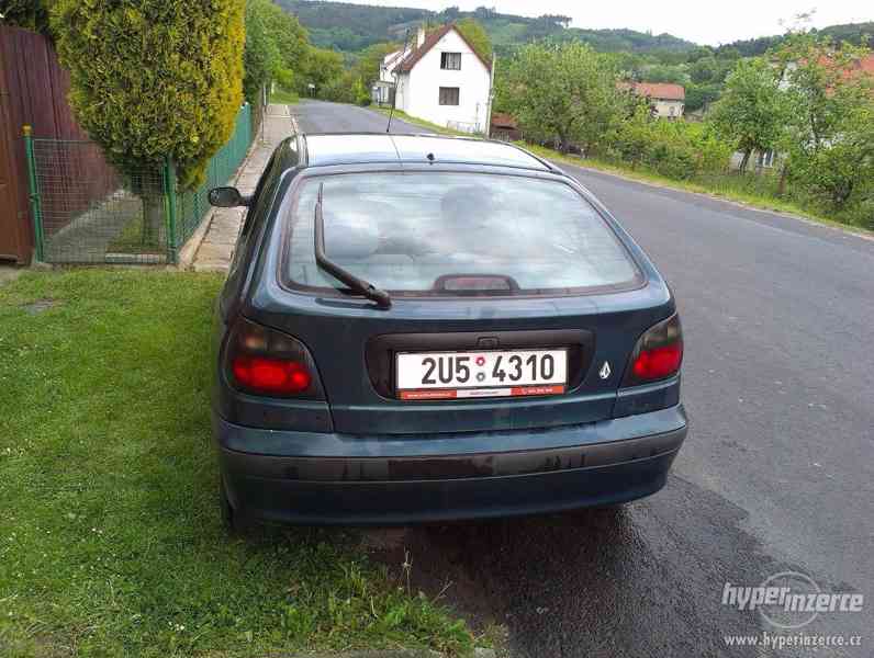 Renault Megane 1.6 - foto 4