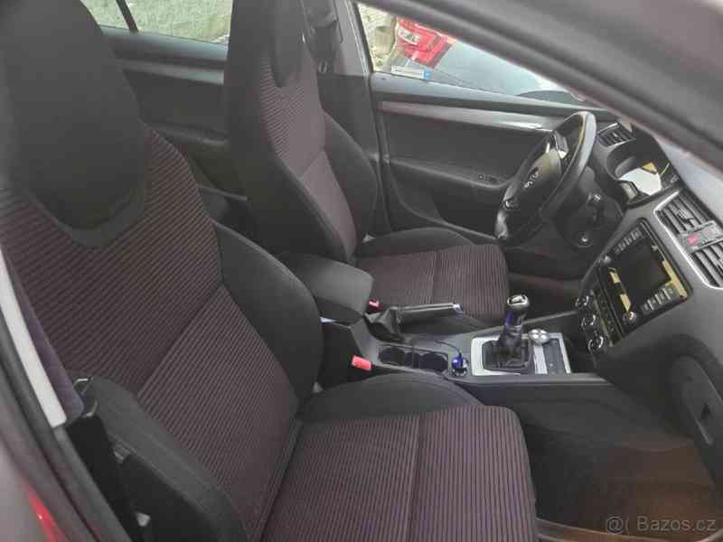 Škoda Octavia 2,0   TDI 110 kW Style - foto 11