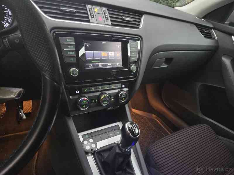 Škoda Octavia 2,0   TDI 110 kW Style - foto 12
