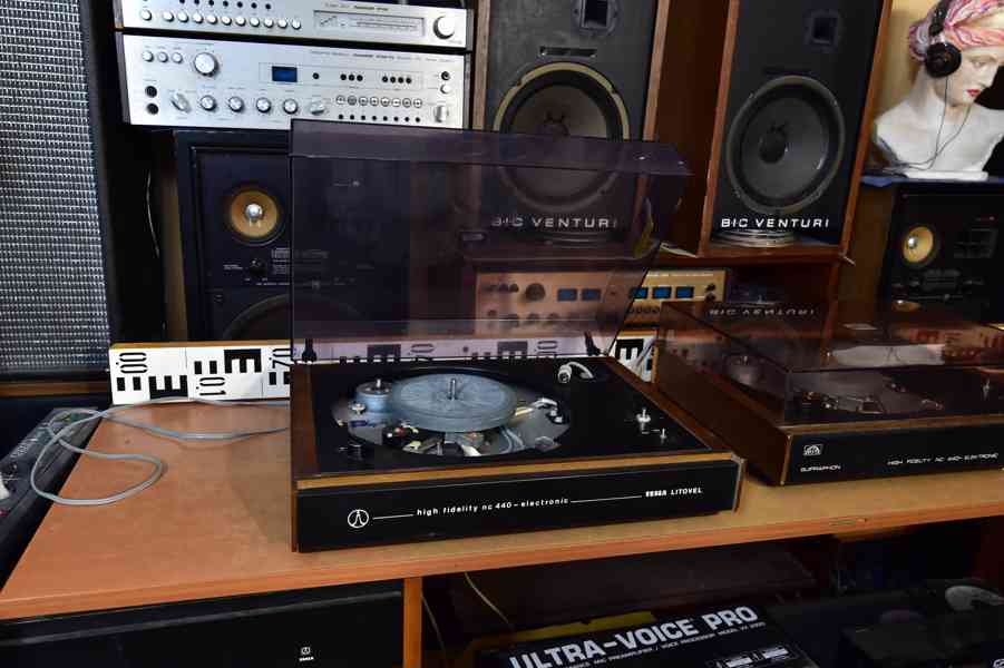 Gramofon TESLA NC 440 nekompletní - motor funkční - foto 1