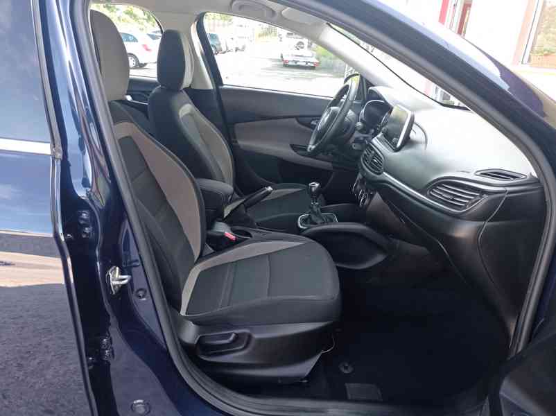 Fiat Tipo 1.6 MJTD 120PS/1maj/LOUNGE - foto 22