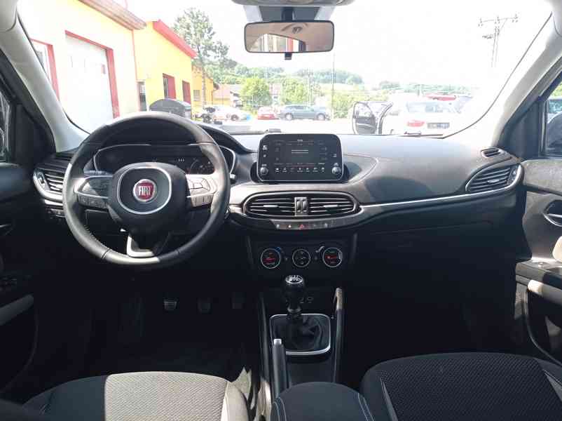 Fiat Tipo 1.6 MJTD 120PS/1maj/LOUNGE - foto 24