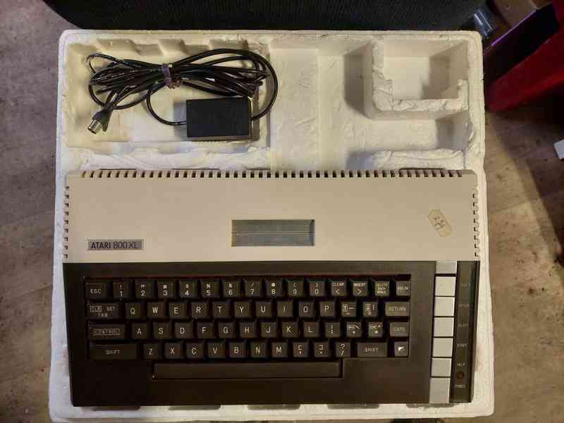 Atari 800XL - foto 4