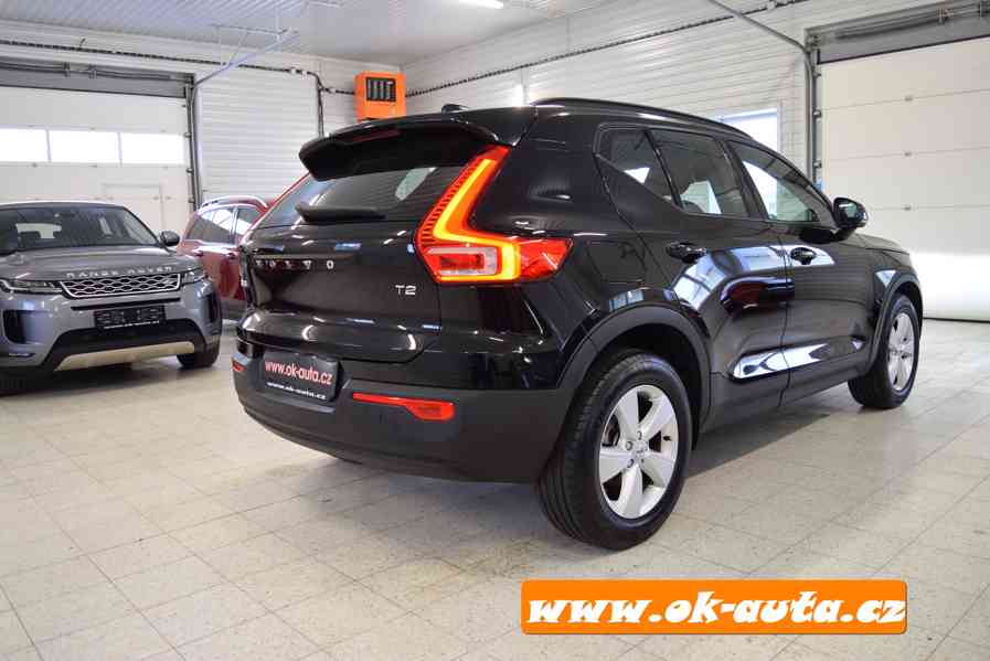 Volvo XC40 T2 MOMENTUM AUTOMAT-2021-DPH  - foto 5