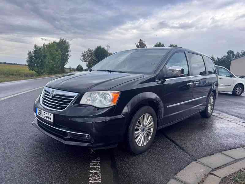 Lancia Voyager 3,6 Platinum LPG 2x DVD ČR 2013 - foto 2