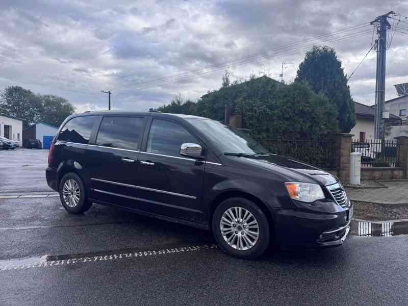 Lancia Voyager 3,6 Platinum LPG 2x DVD ČR 2013 - foto 1