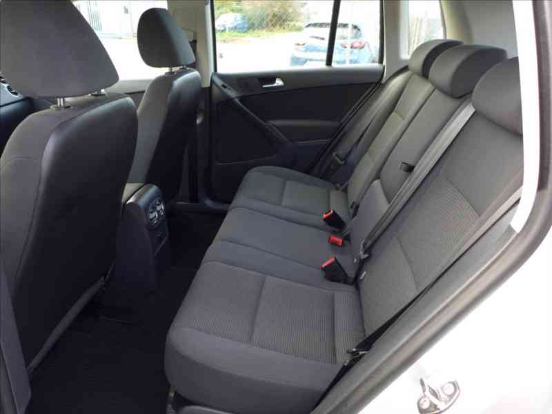 Volkswagen Tiguan 1,4 TSI DIGI AC, VÝHŘEV, PDC - foto 6