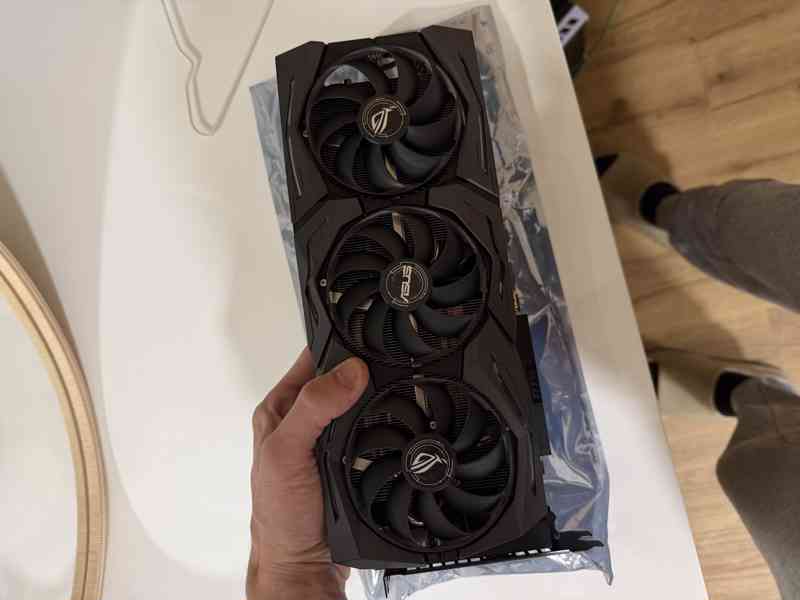 Grafická karta RTX 2070S Trio - foto 1