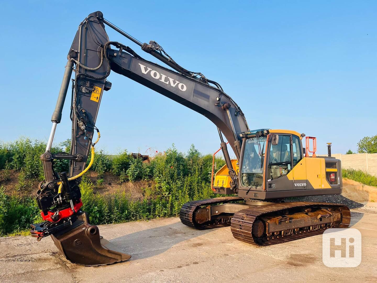 Pásové rypadlo Volvo EC220EL (Možnost leasingu) - foto 1