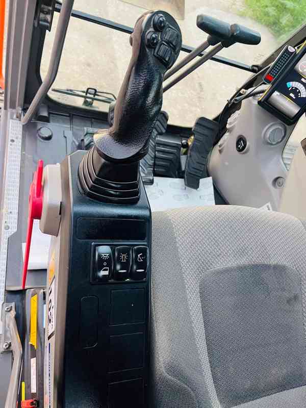 Pásové rypadlo Volvo EC220EL (Možnost leasingu) - foto 12