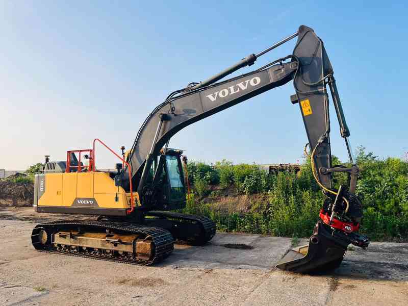 Pásové rypadlo Volvo EC220EL (Možnost leasingu) - foto 6