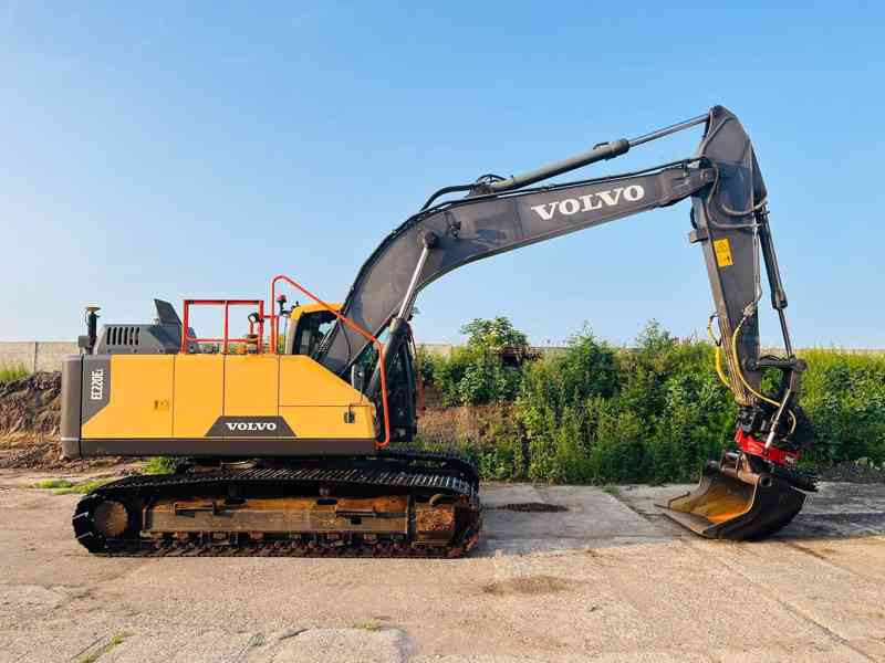 Pásové rypadlo Volvo EC220EL (Možnost leasingu) - foto 5