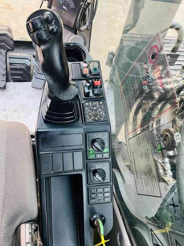 Pásové rypadlo Volvo EC220EL (Možnost leasingu) - foto 11