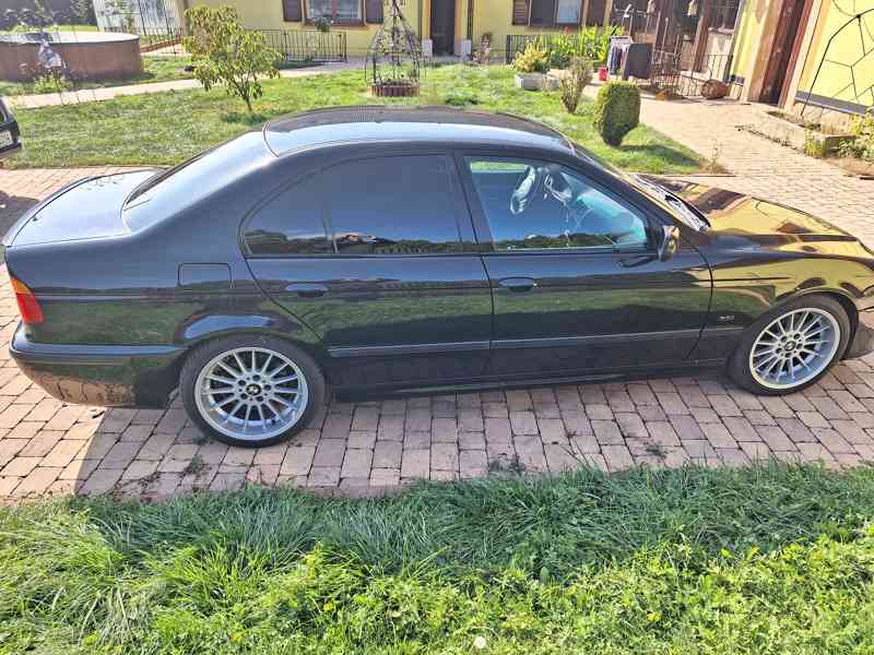 BMW 540 I 4,5l, 8 válec, 286 koní, youngtimer - foto 2