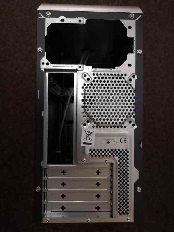 PC skříň minitower - mATX - velmi malé rozměry - nepoužitá - foto 4