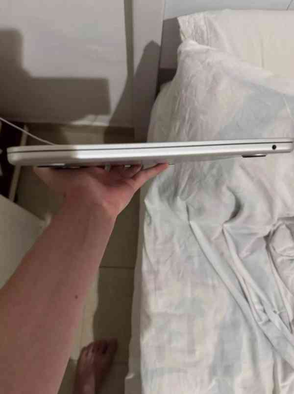 Apple MacBook Air 13.6" - foto 4