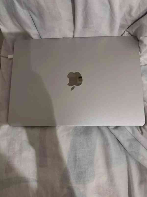 Apple MacBook Air 13.6" - foto 3