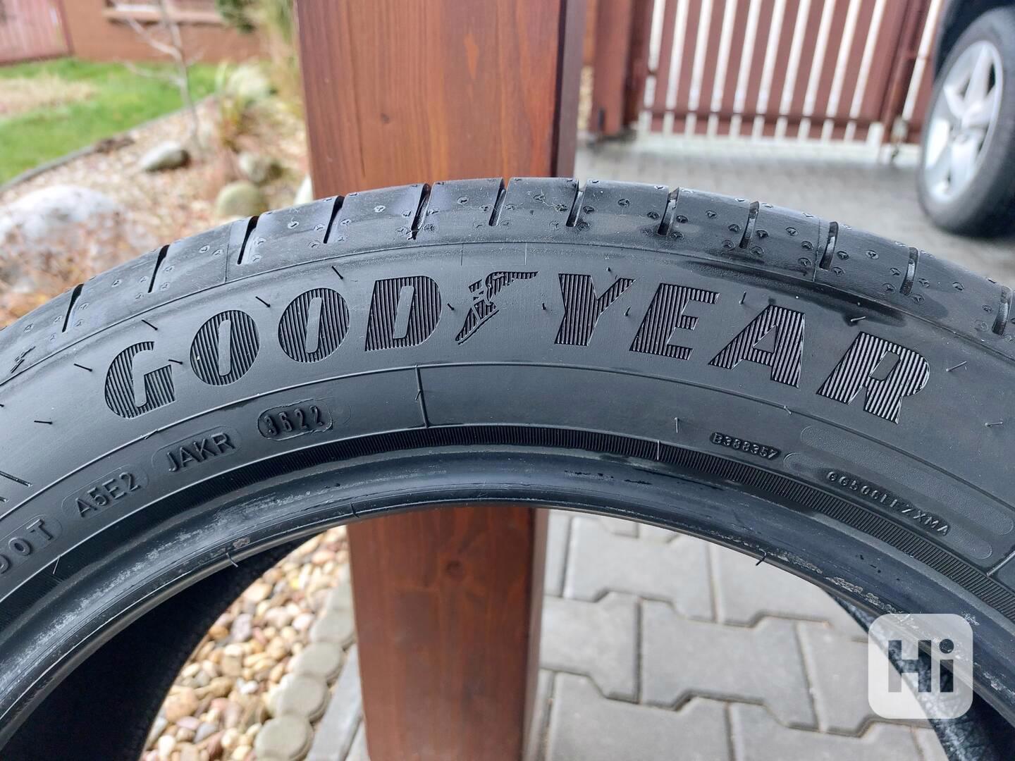 Pneu Good Year 215/55 R18 95H - letní  - foto 1