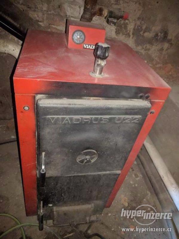 Kotel na tuhý paliva VIADRUS U22 - foto 1