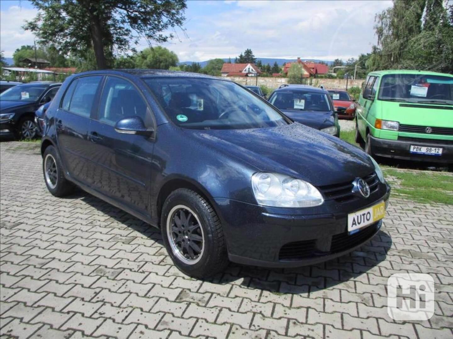 Volkswagen Golf 1,4 16V - foto 1