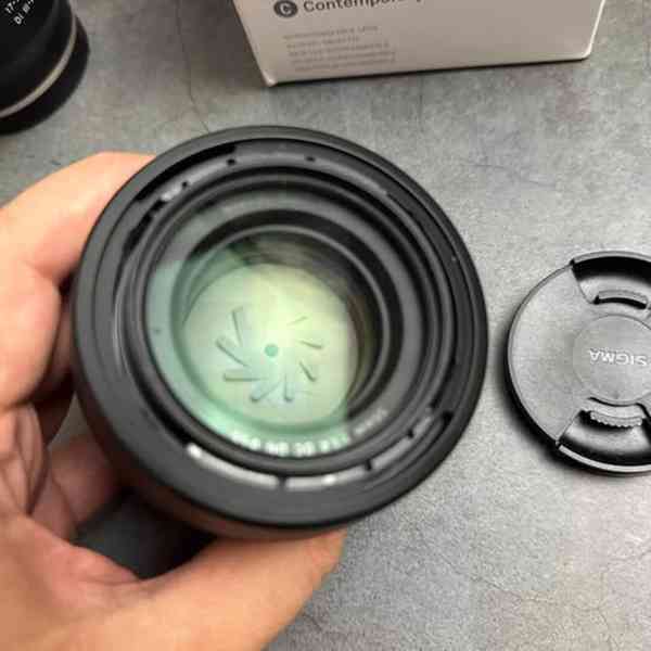Objektiv Sigma 56 1.4 DC DN na Sony - foto 4
