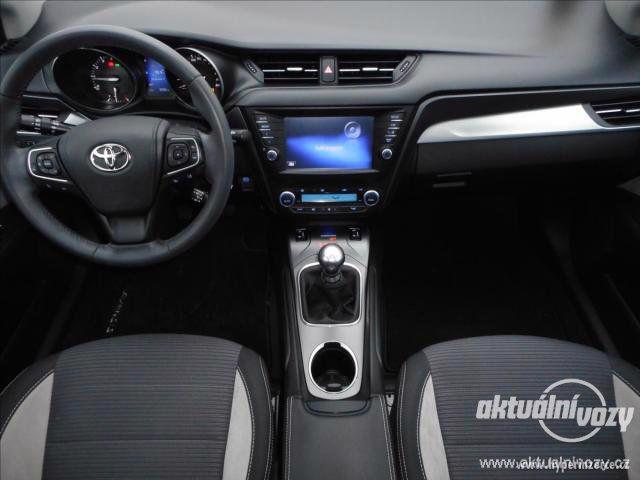 Toyota Avensis 1.8, benzín, vyrobeno 2016 - foto 4