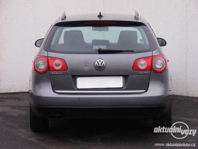 Volkswagen Passat 2.0, nafta, r.v. 2007 - foto 9