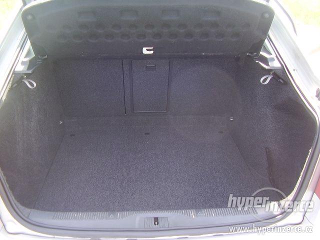 ŠKODA Octavia II 1,6 FSi 85kW ELEGANCE - foto 9