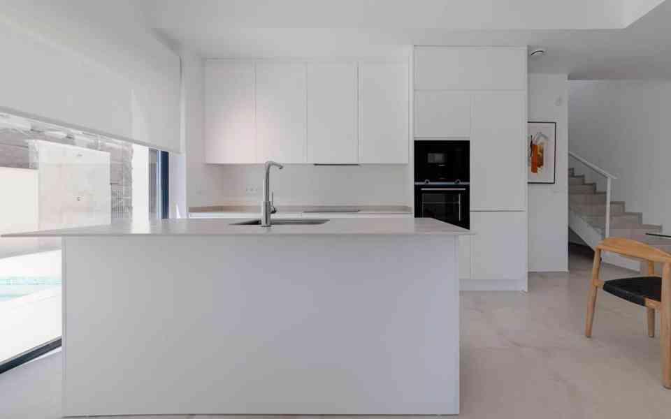 Španělsko luxusní moderní vila Sierra Cotina - foto 7