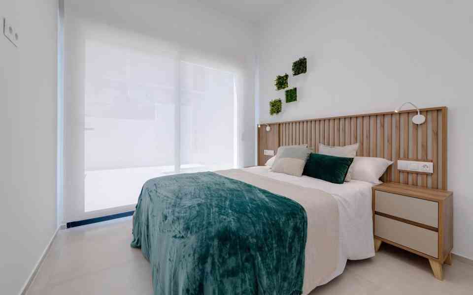 Španělsko luxusní moderní vila Sierra Cotina - foto 25