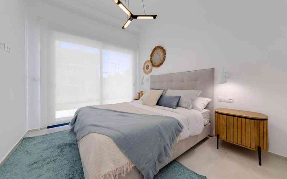 Španělsko luxusní moderní vila Sierra Cotina - foto 21
