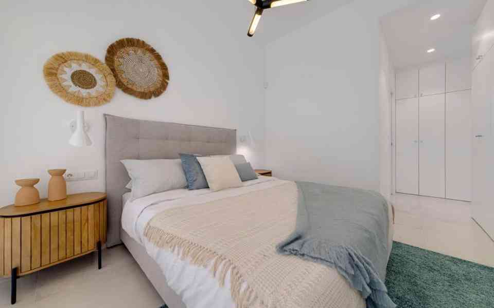 Španělsko luxusní moderní vila Sierra Cotina - foto 26