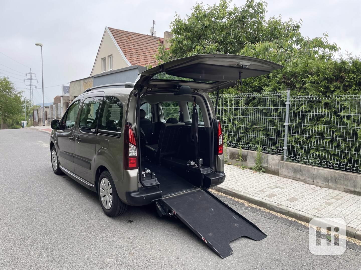 Citroën Berlingo: pro převoz vozíčkáře - foto 1