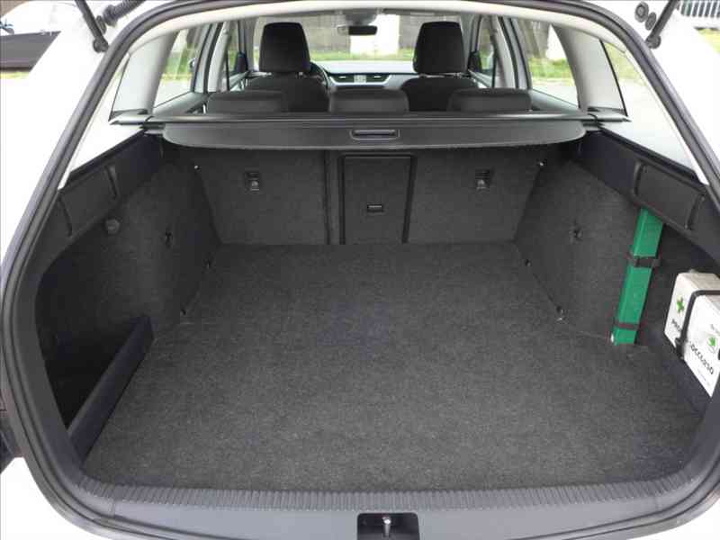 Škoda Octavia 1,4 CNG NAVI, DIGI AC, 1.MAJ - foto 8