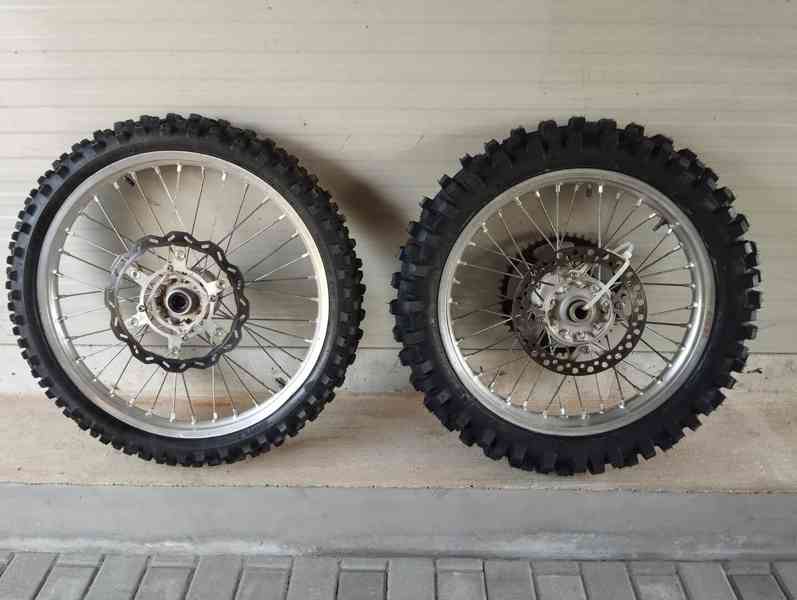 Suzuki RM-Z 450 - foto 15