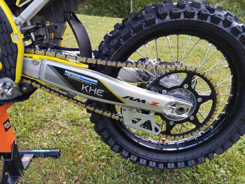 Suzuki RM-Z 450 - foto 7