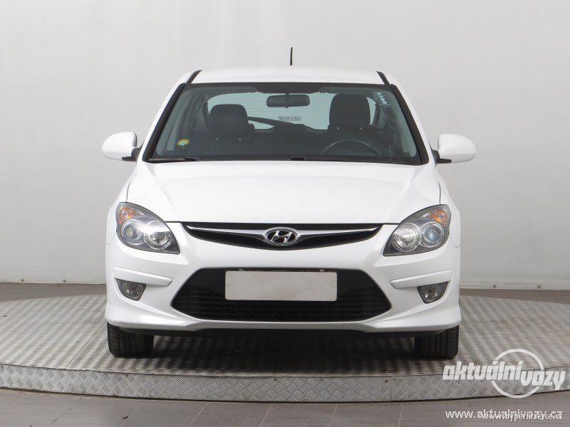Hyundai i30 1.4, benzín, vyrobeno 2010, el. okna, STK, centrál, klima - foto 14