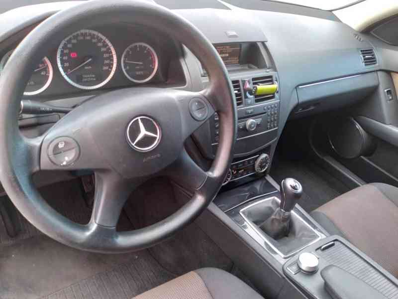 MERCEDES BENZ C 200 CDI  KLIMA - foto 21