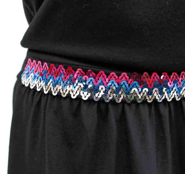 Černá dívčí tunika s barevnými flitry - 152-158 - foto 6