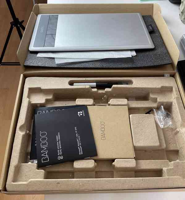 Grafický tablet wacom bamboo CTH 670 - foto 2