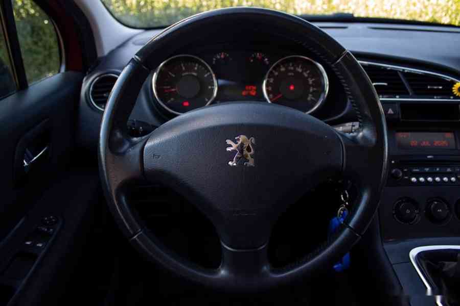 Peugeot 3008 1.6e VTi Confort Pack - foto 11
