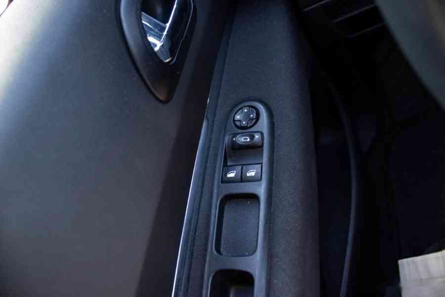 Peugeot 3008 1.6e VTi Confort Pack - foto 15